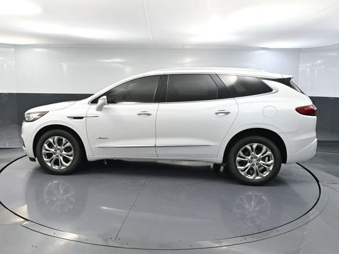 Used 2020 Buick Enclave Avenir w/ Avenir Technology Package image 11