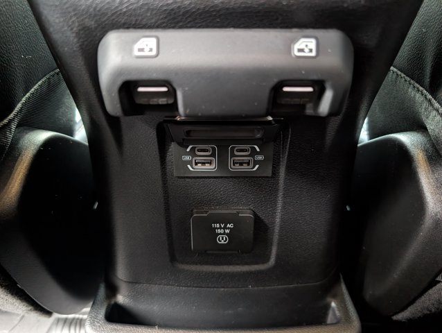 Used 2021 Jeep Wrangler Unlimited Rubicon AWD/4WD image 32