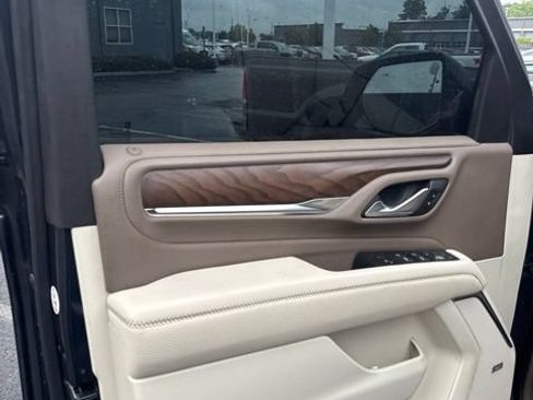 Used 2022 GMC Yukon Denali AWD/4WD image 19