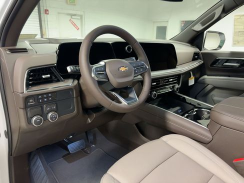 New 2026 Chevrolet Tahoe LT image 3