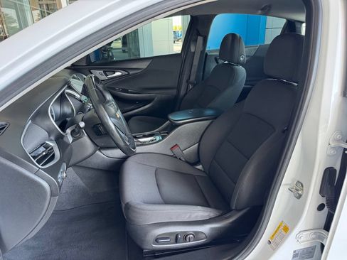 Used 2023 Chevrolet Malibu RS FWD image 15
