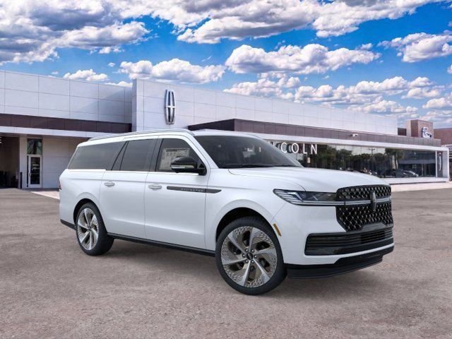 New 2026 Lincoln Navigator L Black Label AWD/4WD image 7