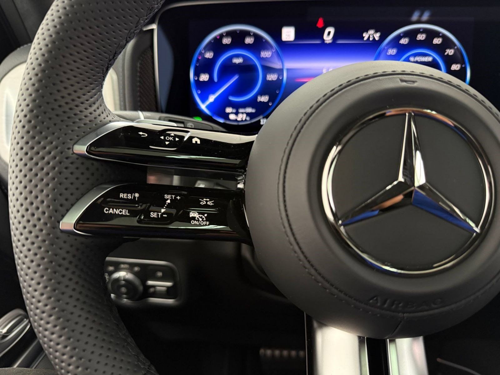 New 2027 Mercedes-Benz G 580 e image 13