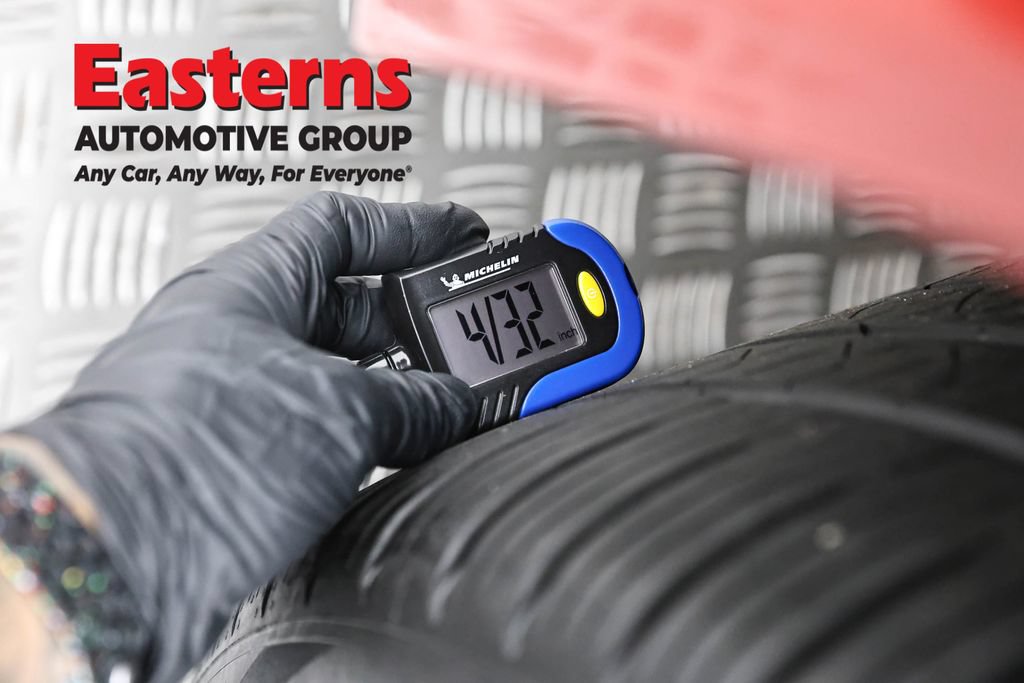 Used 2023 Mercedes-Benz GLE 450 4MATIC w/ AMG Line Exterior image 33