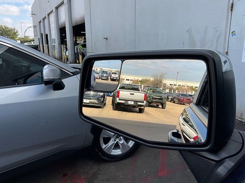 Used 2021 Chevrolet Silverado 1500 LT w/ Z71 Off-Road Package image 21