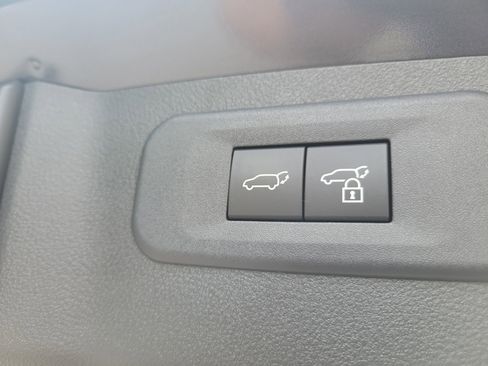 Certified 2025 Lexus NX 250 FWD w/ Premium Package image 10