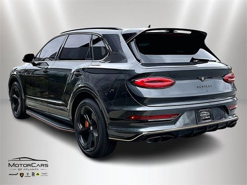 Used 2025 Bentley Bentayga image 11