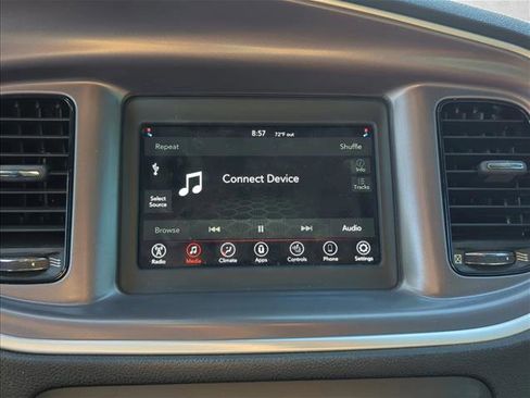 Used 2020 Dodge Charger SXT w/ Blacktop Package image 17