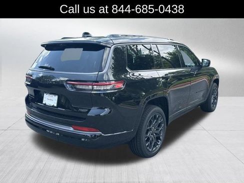 New 2026 Jeep Grand Cherokee L Summit w/ Obsidian Package AWD/4WD image 5
