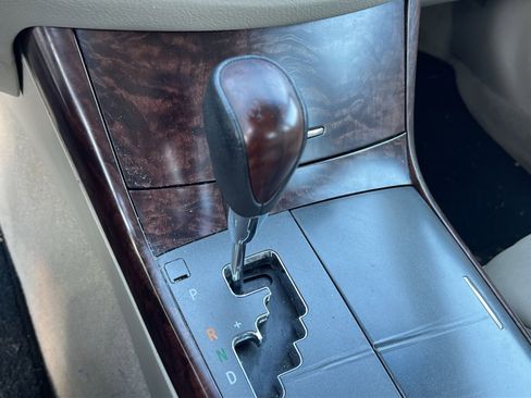 Used 2011 Toyota Avalon image 22