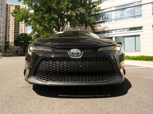 Used 2021 Toyota Corolla LE FWD image 10