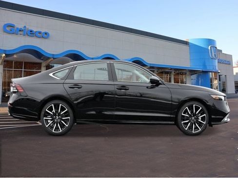 New 2026 Honda Accord Touring image 6
