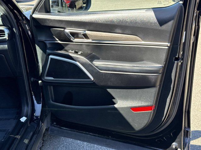 Used 2022 Kia Telluride EX w/ EX Premium Package FWD image 8