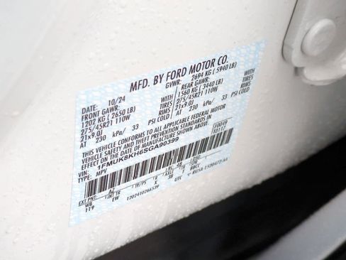 Used 2025 Ford Explorer ST-Line w/ Premium Package image 39