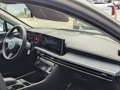 Used 2025 Hyundai Sonata SEL FWD image 29