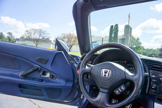 Used 2004 Honda S2000 image 39