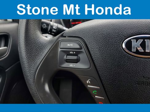 Used 2017 Kia Forte LX FWD image 20
