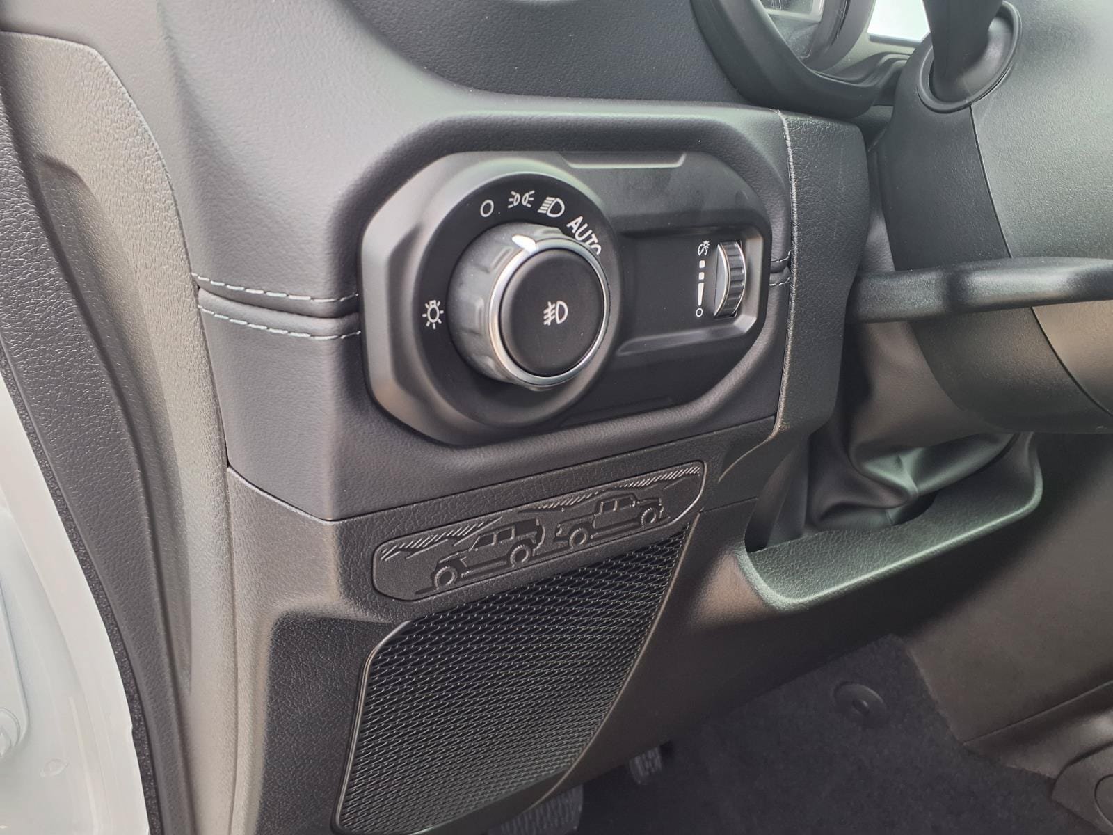 New 2026 Jeep Wrangler Unlimited Sahara AWD/4WD image 12