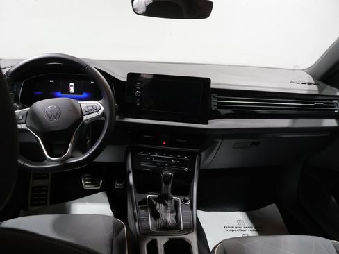Used 2025 Volkswagen Jetta Sport FWD image 16