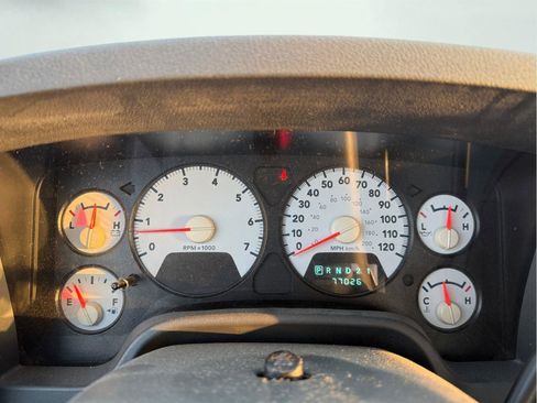 Used 2007 Dodge Ram 1500 Truck SLT image 15