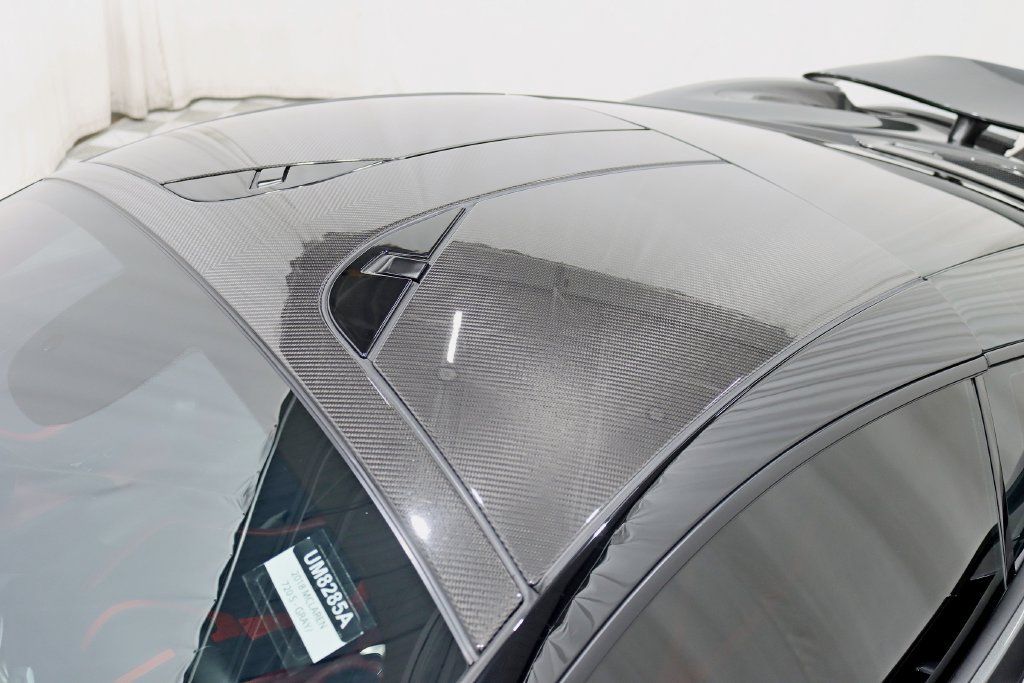 Used 2018 McLaren 720S RWD image 16
