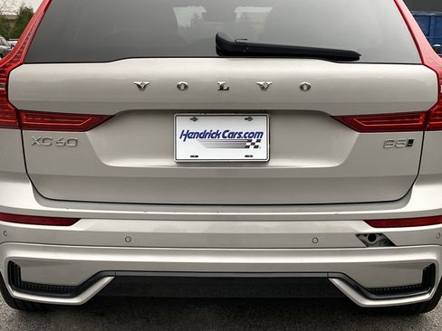 Used 2025 Volvo XC60 B5 Plus image 47