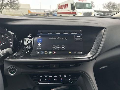 Used 2023 Buick Envision Essence image 42