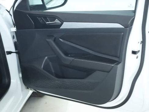 Certified 2025 Volkswagen Jetta S image 30