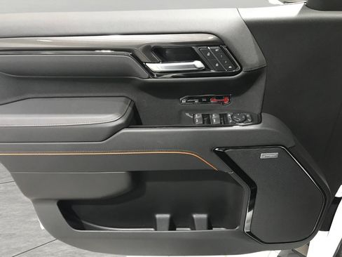 New 2026 GMC Sierra 1500 AT4 w/ AT4 Premium Package AWD/4WD image 32