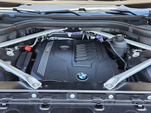 Used 2022 BMW X7 xDrive40i w/ Premium Package AWD/4WD image 19