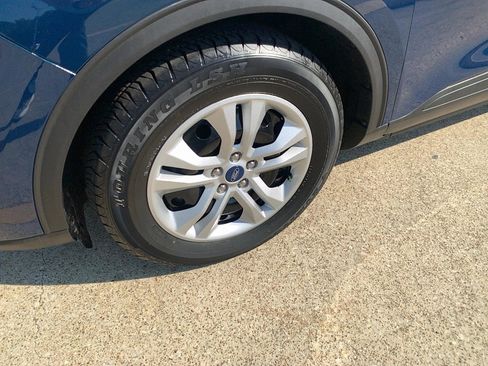 Used 2020 Ford Escape S image 4