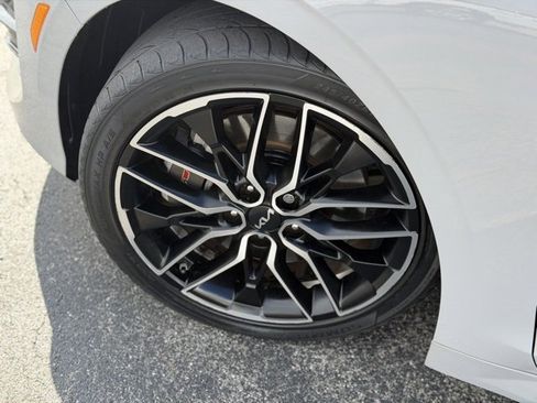 Used 2023 Kia K5 GT image 4