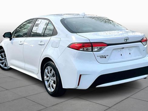 Used 2020 Toyota Corolla LE image 11