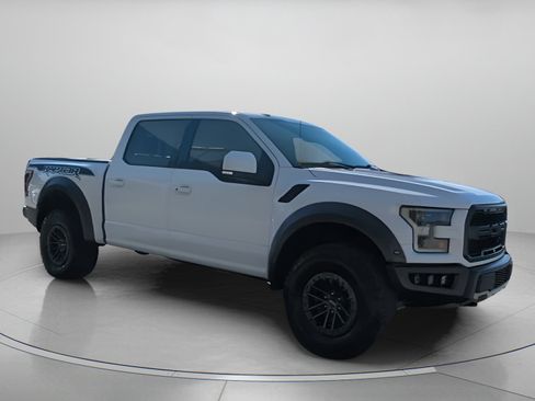 Certified 2019 Ford F150 Raptor w/ Equipment Group 802A Luxury image 35