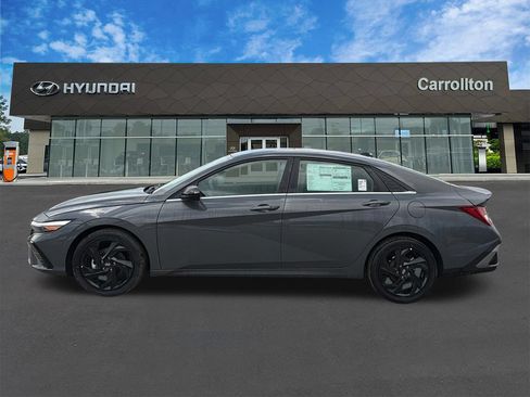 New 2026 Hyundai Elantra SEL Sport Premium FWD image 9