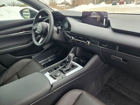 New 2026 MAZDA MAZDA3 Hatchback w/Premium Plus Pkg image 5