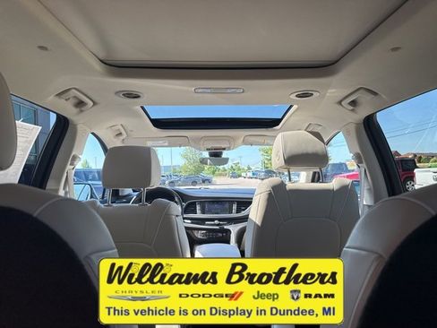 Used 2023 Buick Enclave Avenir w/ Avenir Technology Package image 29