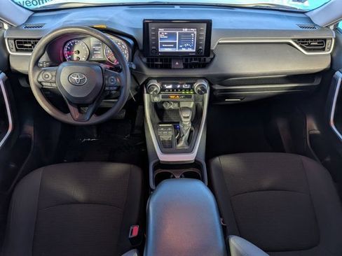 Used 2020 Toyota RAV4 LE FWD image 14