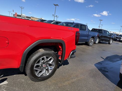 New 2026 GMC Sierra 1500 SLE AWD/4WD image 13