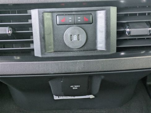 New 2026 Ford F250 Platinum w/ Tremor Off-Road Package image 16