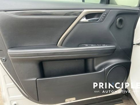 Used 2018 Lexus RX 350L FWD w/ Accessory Package image 22