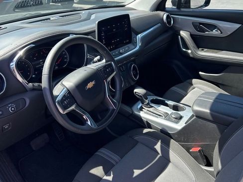 Used 2025 Chevrolet Blazer LT image 14