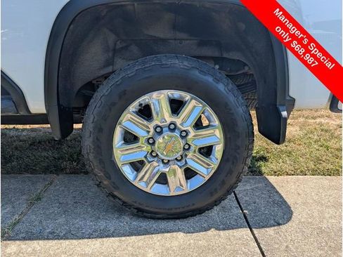 Used 2024 Chevrolet Silverado 3500 High Country w/ High Country Premium Package image 27