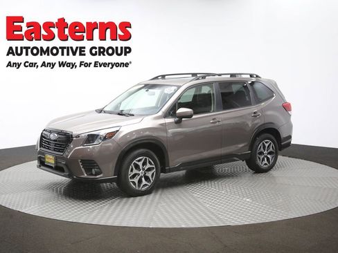 Used 2022 Subaru Forester Premium image 61