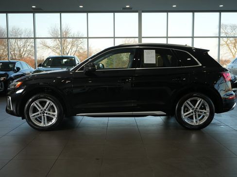 Used 2024 Audi Q5 e Premium Plus image 12