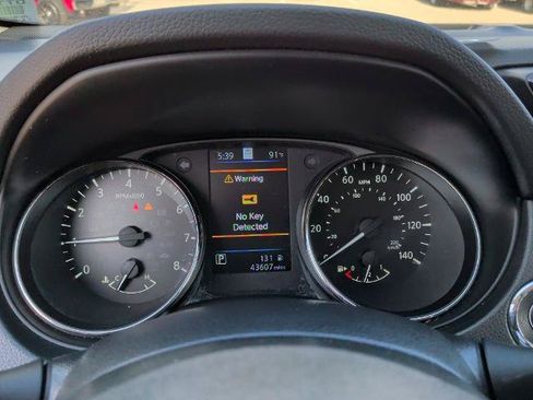 Used 2021 Nissan Rogue Sport SL FWD image 26