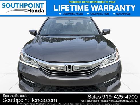 Used 2017 Honda Accord Sport image 2