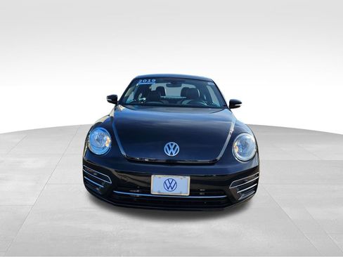 Used 2019 Volkswagen Beetle 2.0T SE image 2