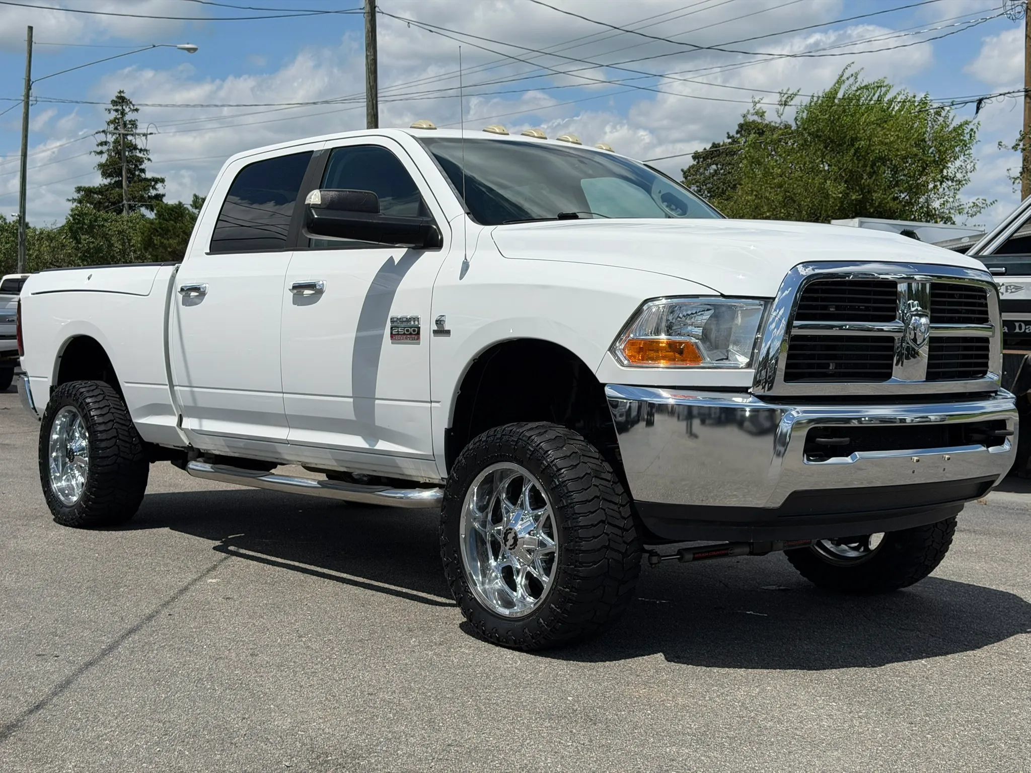 Used 2012 RAM 2500 SLT w/ Luxury Group AWD/4WD image 3
