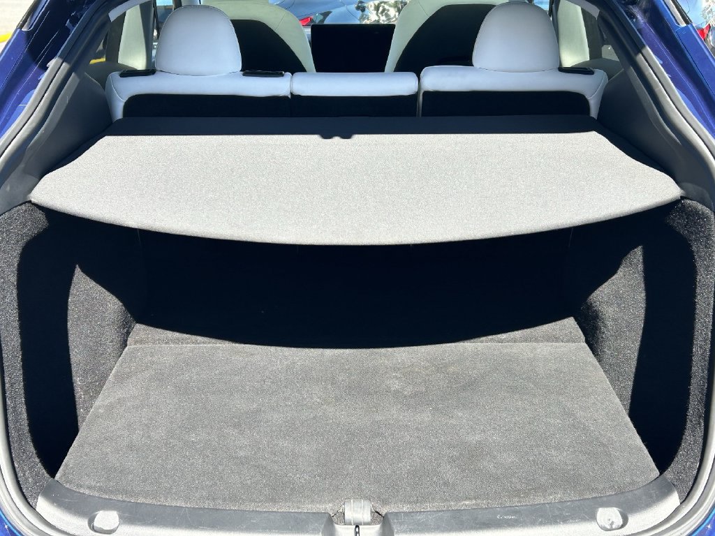 Used 2023 Tesla Model Y AWD image 12